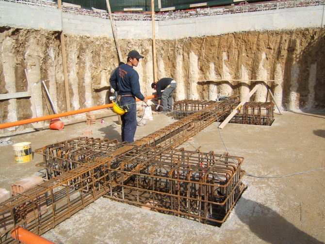 Lavori in corso: plinti di fondazione